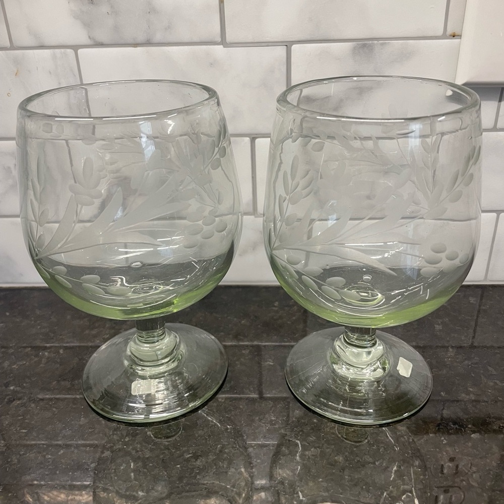 Set of 2 Handblown Recycled Glass Pepita Etched Floral Snifter Margarita Goblets
